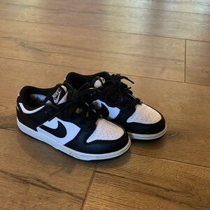 Kids Nike dunks size 12c panda